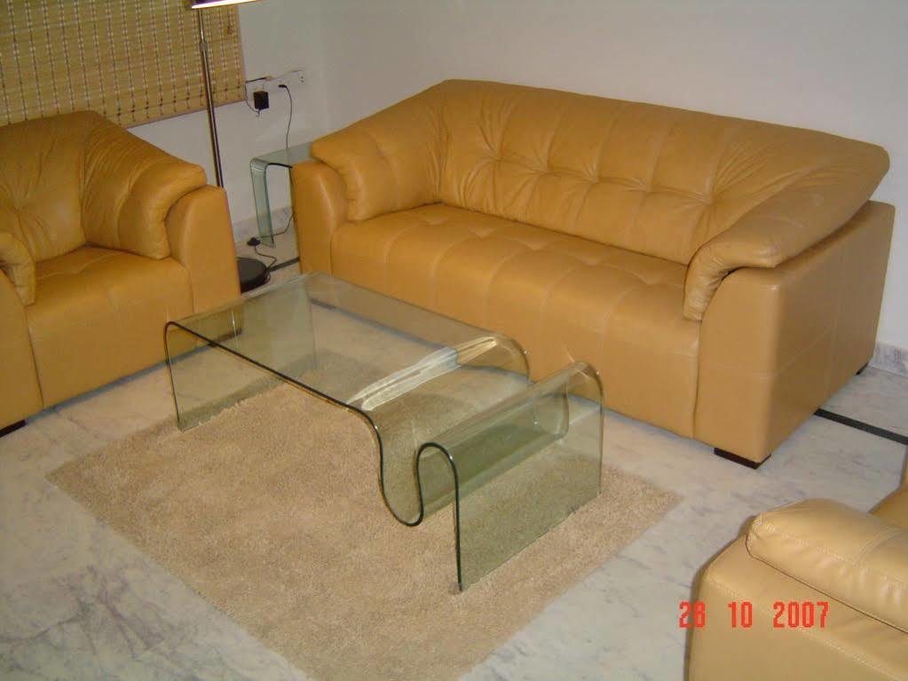 Hotel At Home Suites , Gachibowli, Hyderabad Esterno foto